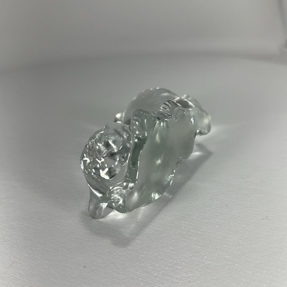 Fenton Art Glass Crystal Short Tail Crouching Cat - Picture 9 of 17